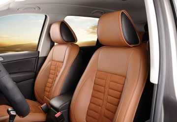 Farba do skóry samochodowej w sprayu