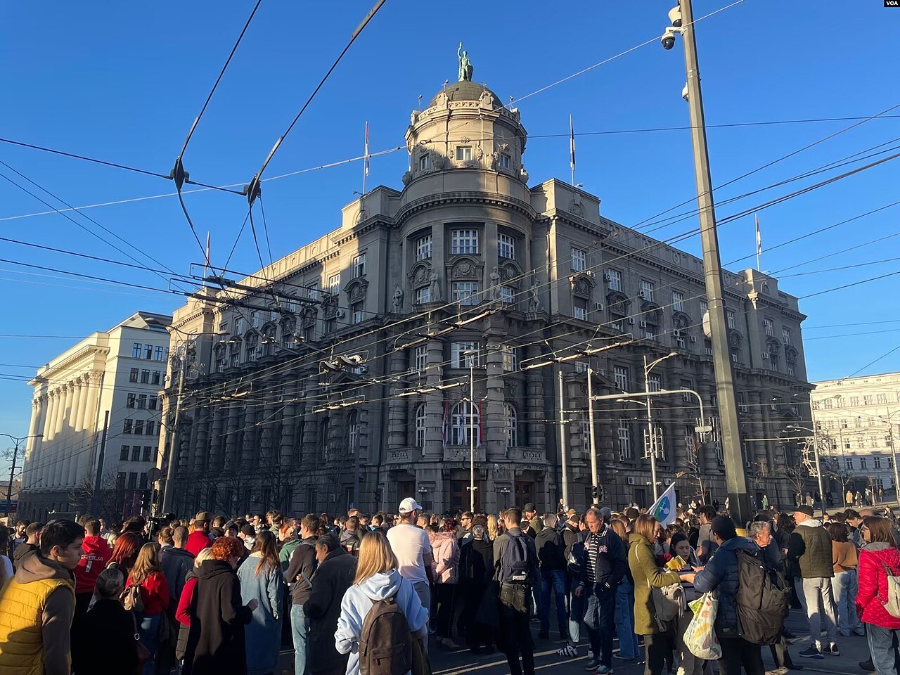 Vučić przegrywa wybory w Serbii. Wygrała lista studentów